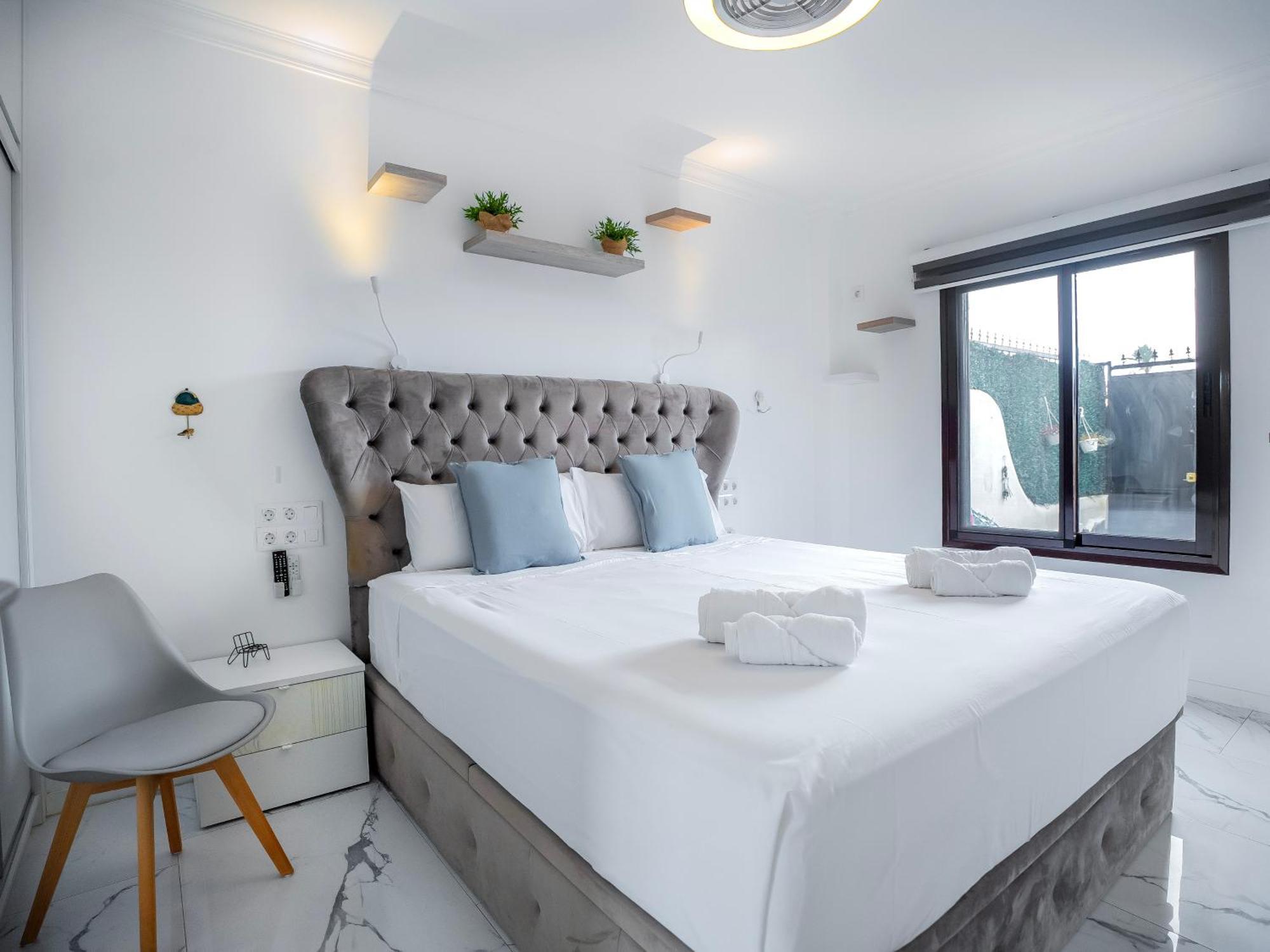 Tasteful 1Bd Apartment With Pool, Oceanfront Terrace, B82 กอสตา เดล ซิเลนซิโอ ภายนอก รูปภาพ